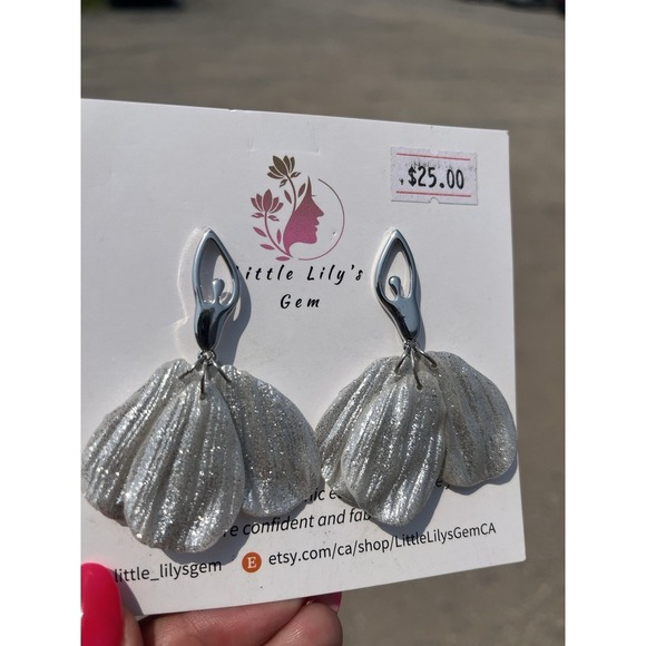 Handmade  Polymer Clay   Dangle Earrings Dancer - Picture 6 of 13